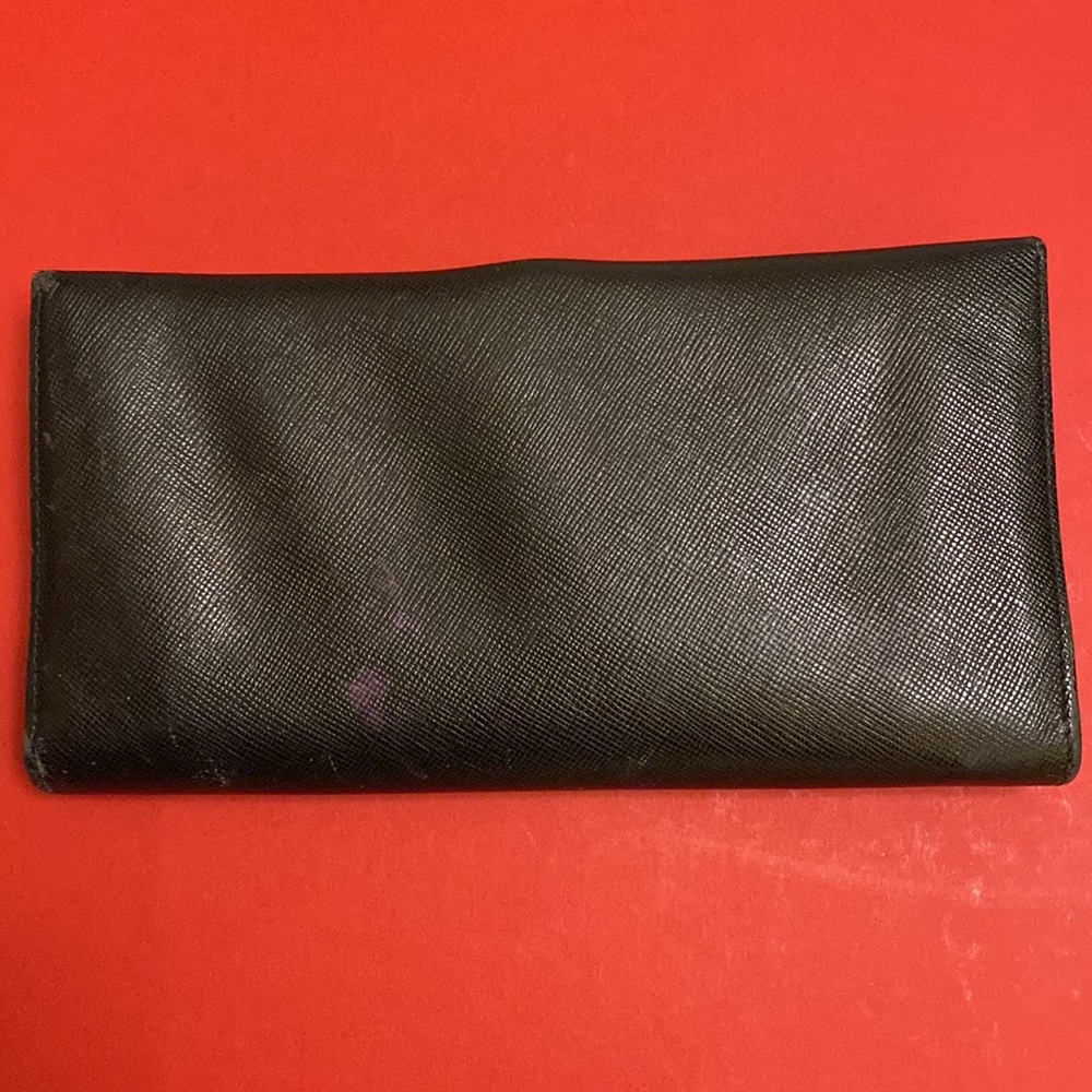 Black Salvatore Ferragamo Continental Wallet with gold hardware - Picture 9 of 10